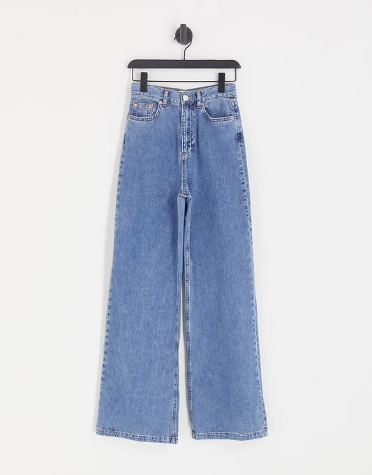 Stradivarius 90s wide leg jeans in blue