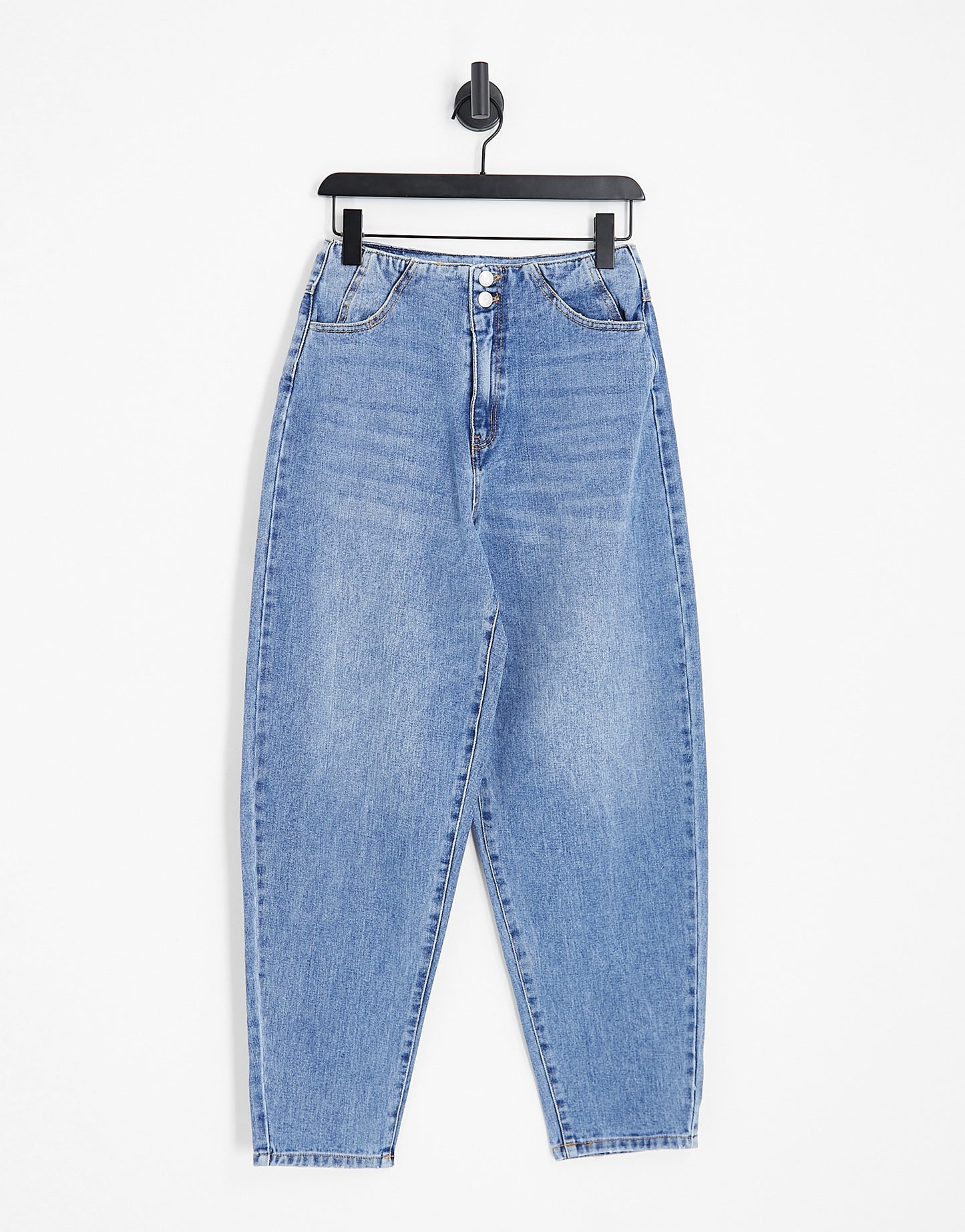 Vero Moda high waisted baggy jeans with tapered leg in blue