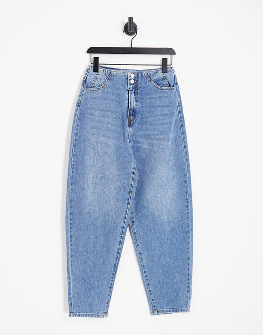 Vero Moda high waisted baggy jeans with tapered leg in blue