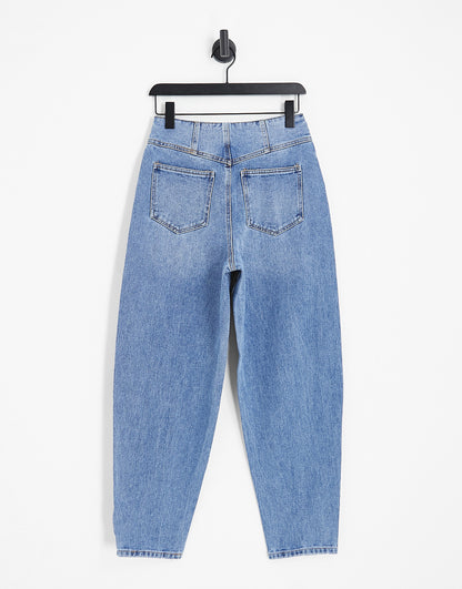 Vero Moda high waisted baggy jeans with tapered leg in blue