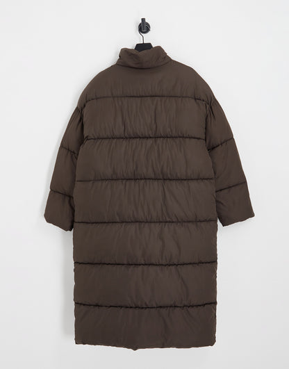 COLLUSION Unisex maxi puffer coat in chocolate brown