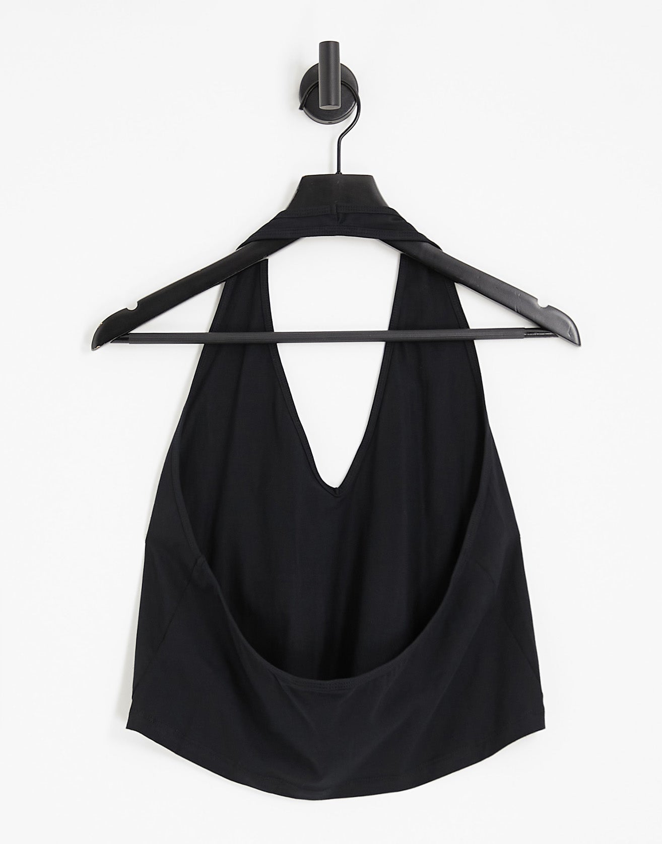 ASOS DESIGN Curve halter neck crop top in black