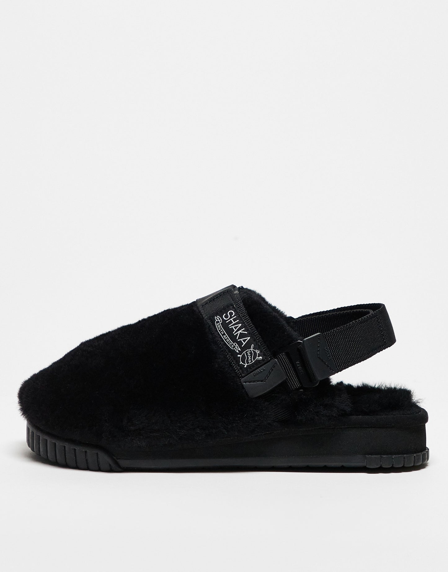 Shaka Snug Mouton Clogs in black sheepskin