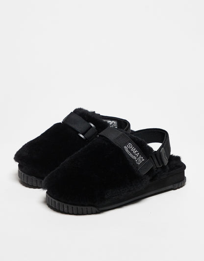 Shaka Snug Mouton Clogs in black sheepskin