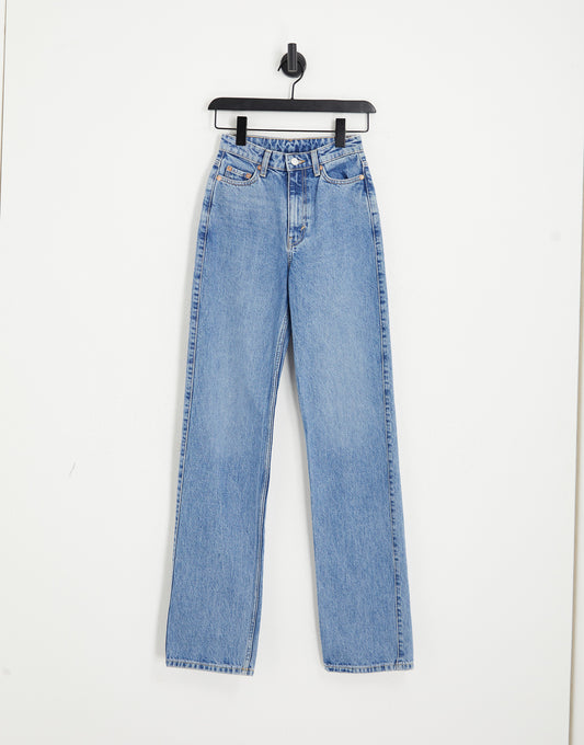 Weekday Rowe Extra high waist straight leg jeans in honest blue - MBLUE