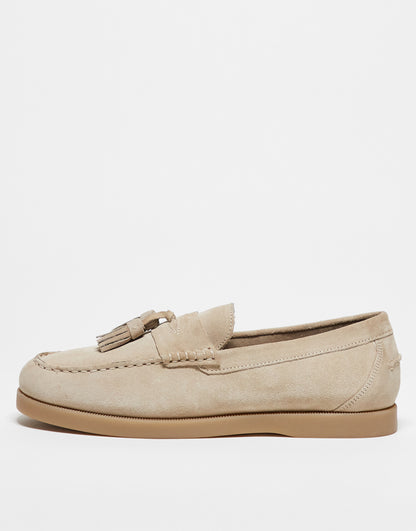 ASOS DESIGN boat shoe in beige suede with contrast sole