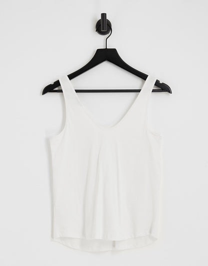 ASOS DESIGN ultimate vest with scoop neck in cotton in white - WHITE