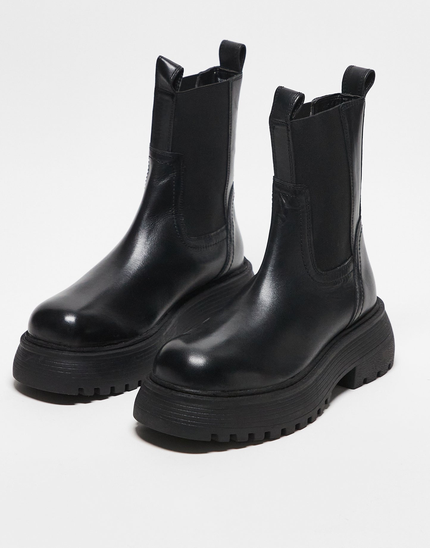 ASOS DESIGN Wide Fit Adelaide leather chelsea boots in black