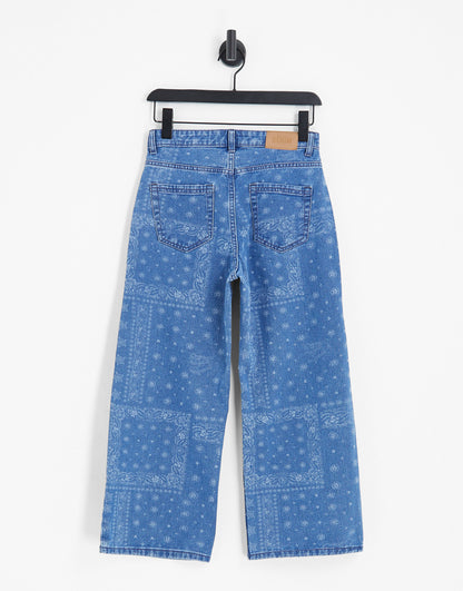 Only Sonny cropped wide leg jeans in bandana print