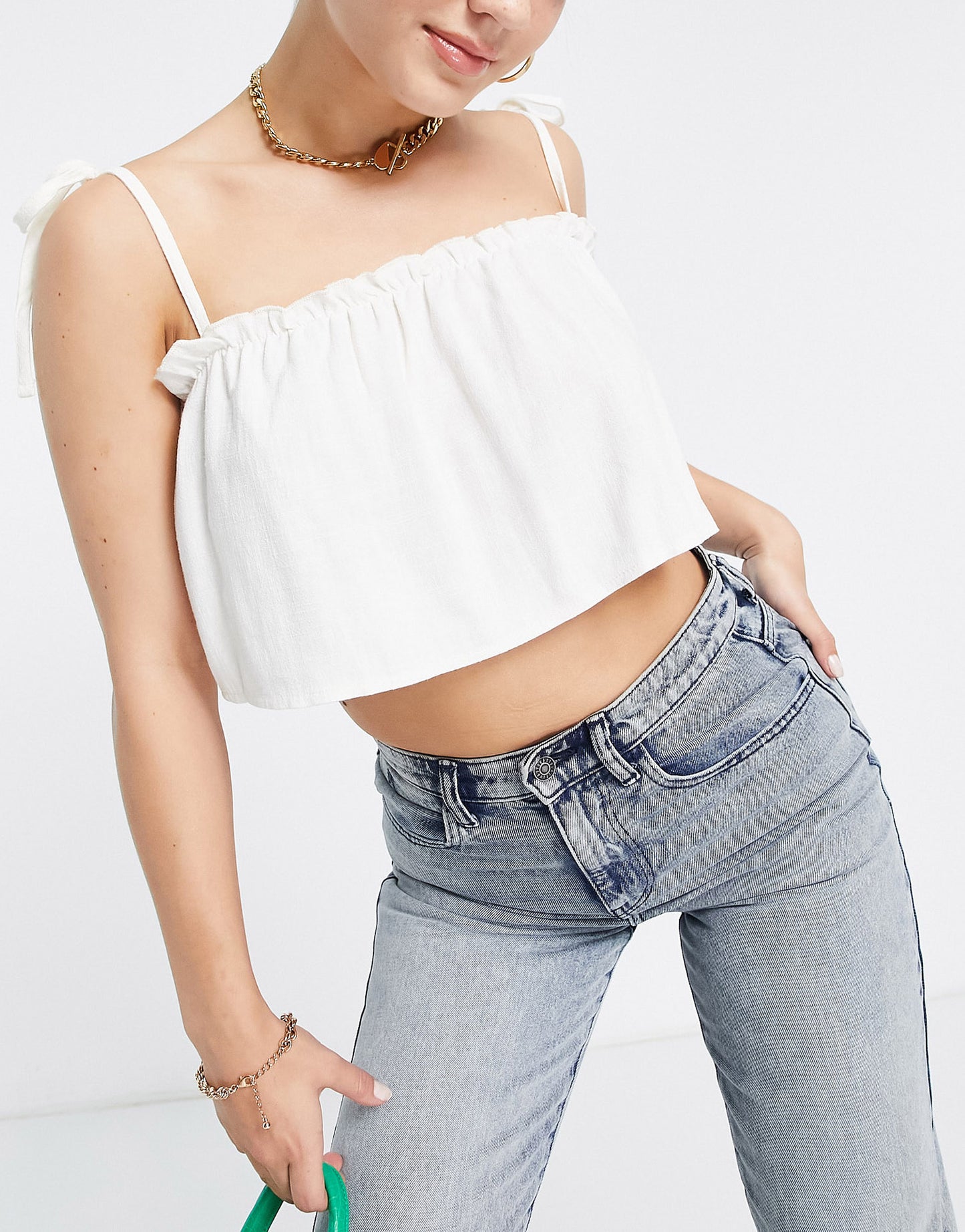 ASYOU tie shoulder frill crop top in white