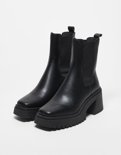 Steve Madden Parkway heeled elastic side boots in black