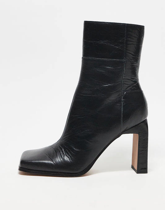 ASOS DESIGN Wide Fit Restore leather mid-heel boots in black