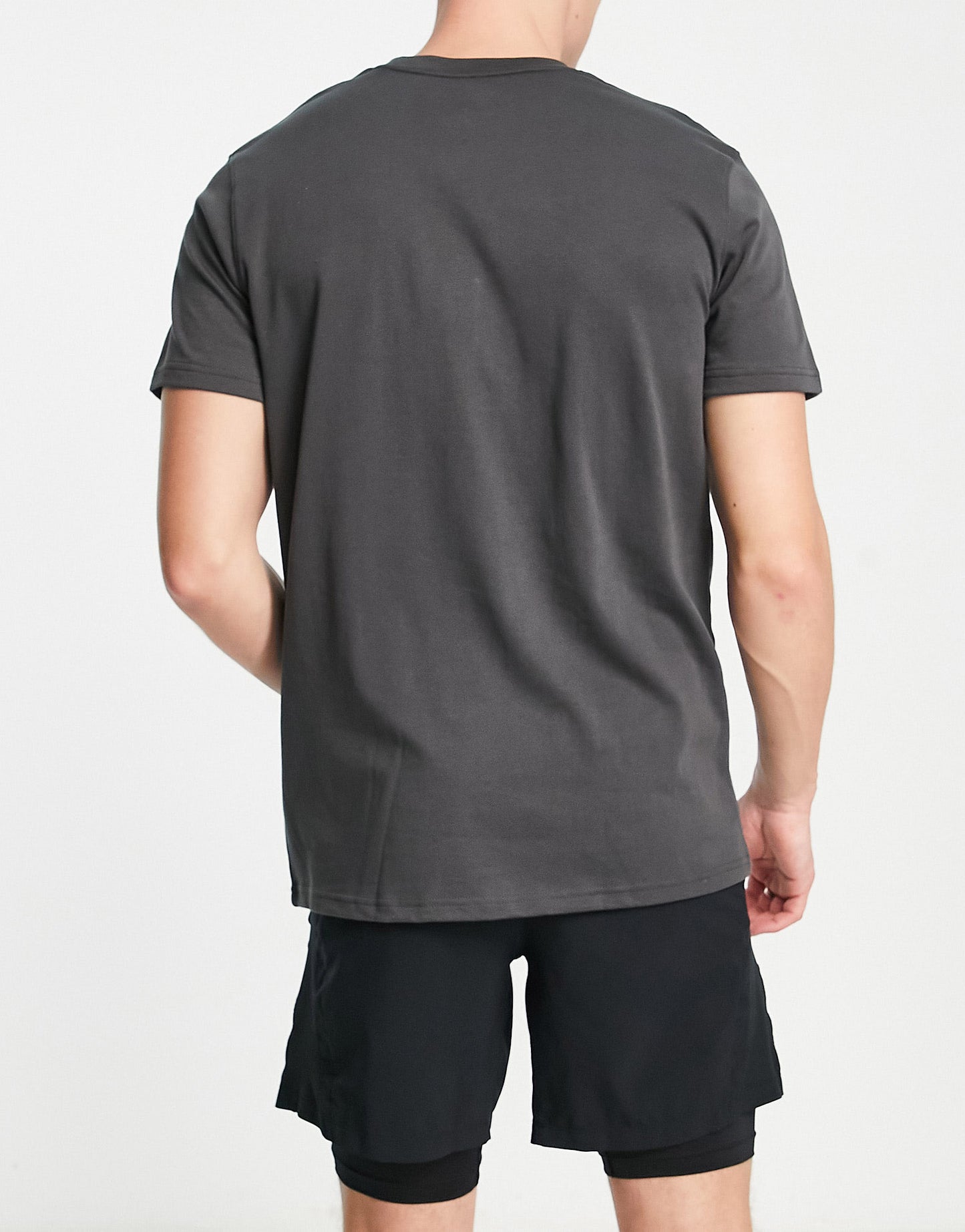 Under Armour Traininer heavyweight t-shirt with logo in gray