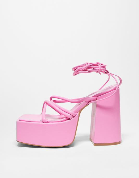 Heartbreak chunky tie leg platform sandals in pink