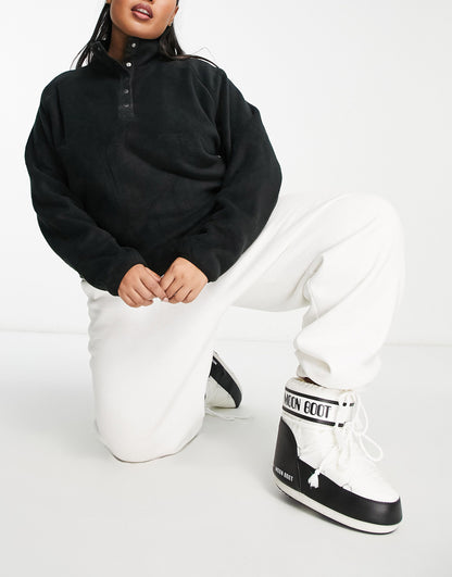 4505 Curve ski fleece with poppers in black