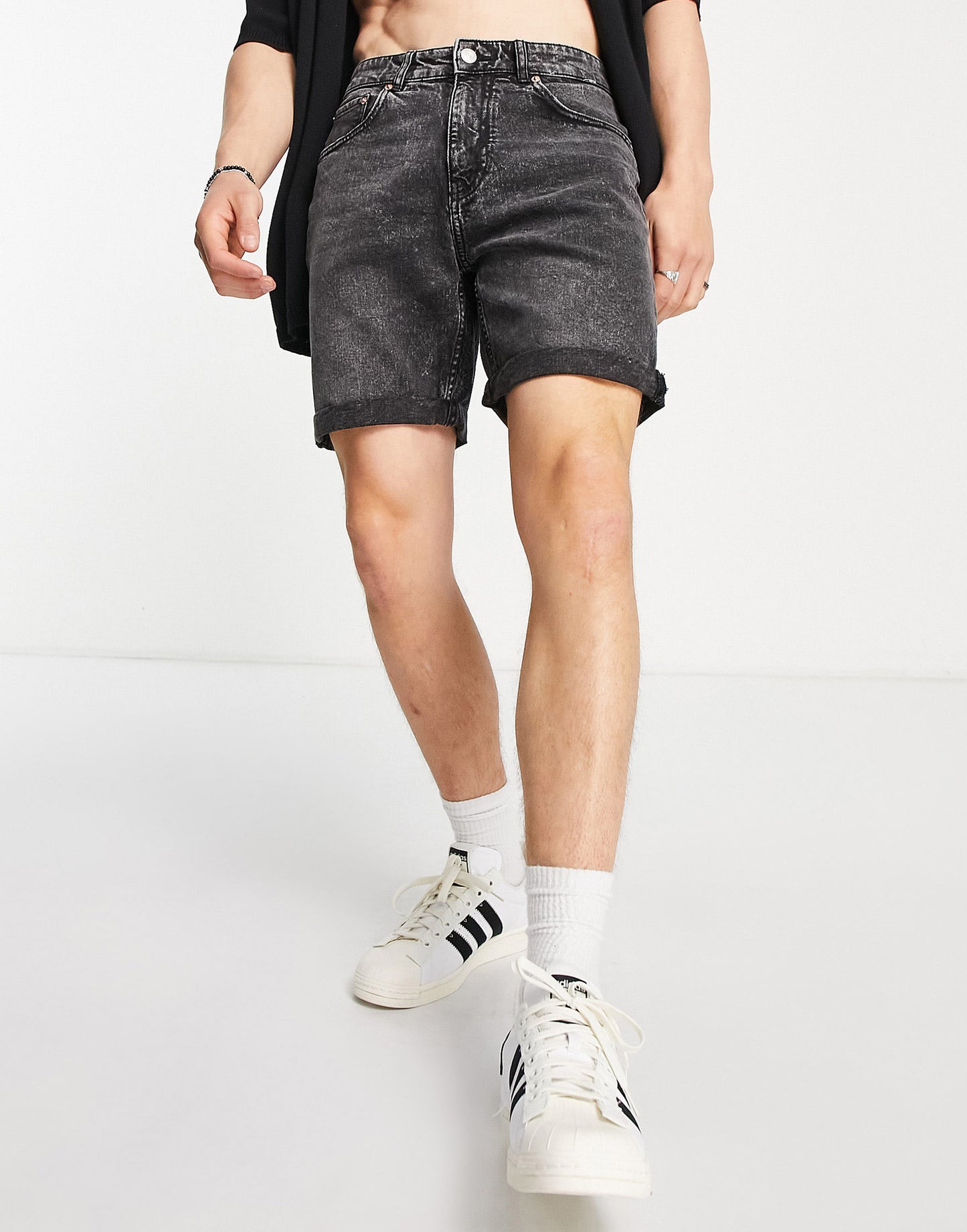 Pull&Bear slim denim shorts in grey