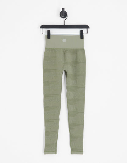 HIIT seamless legging in textured camo in khaki