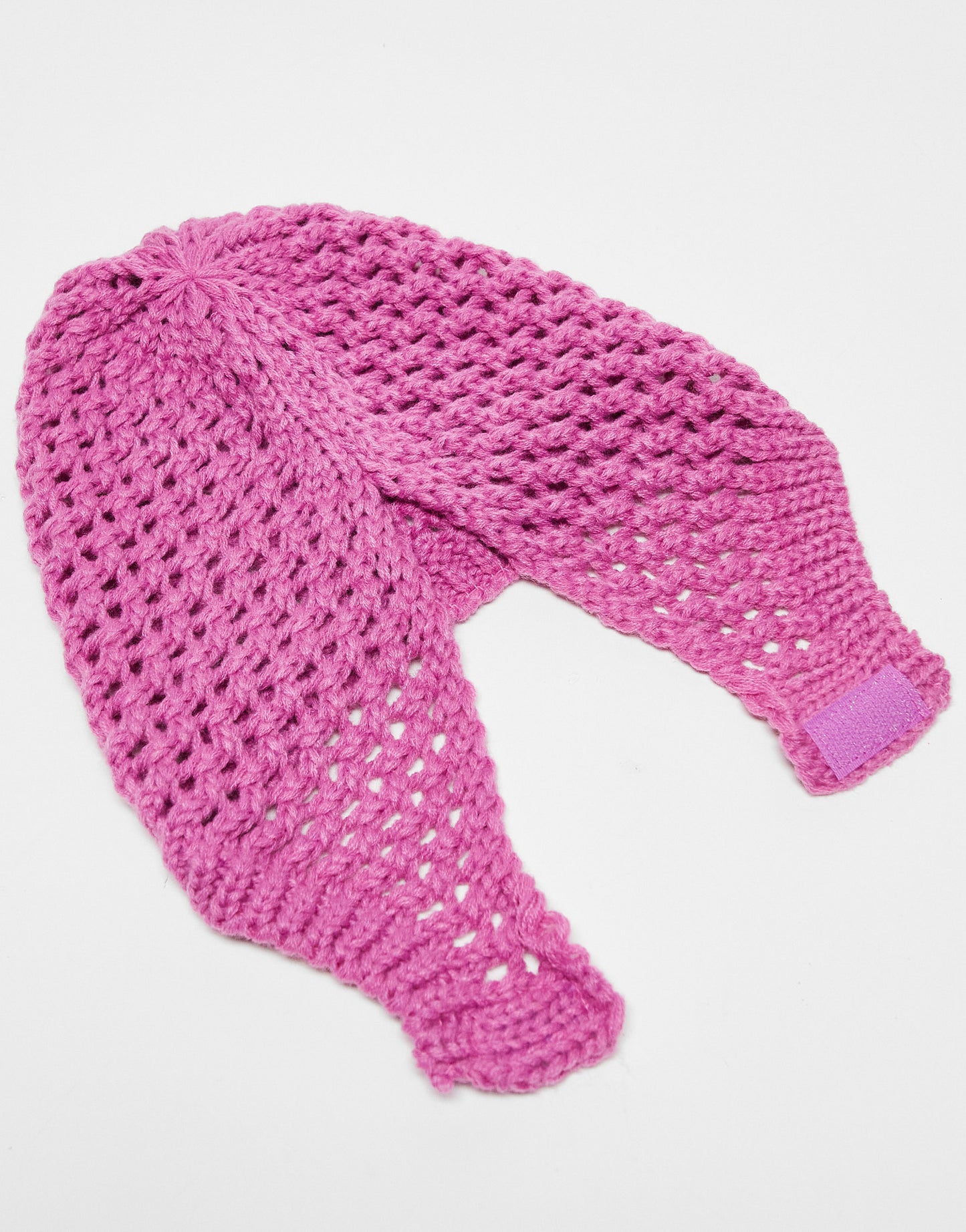 COLLUSION Unisex knitted crochet bonnet in pink