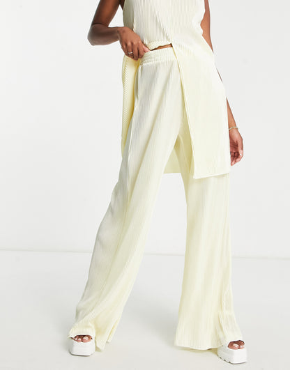 NaaNaa PETITE plisse trouser coord in cream