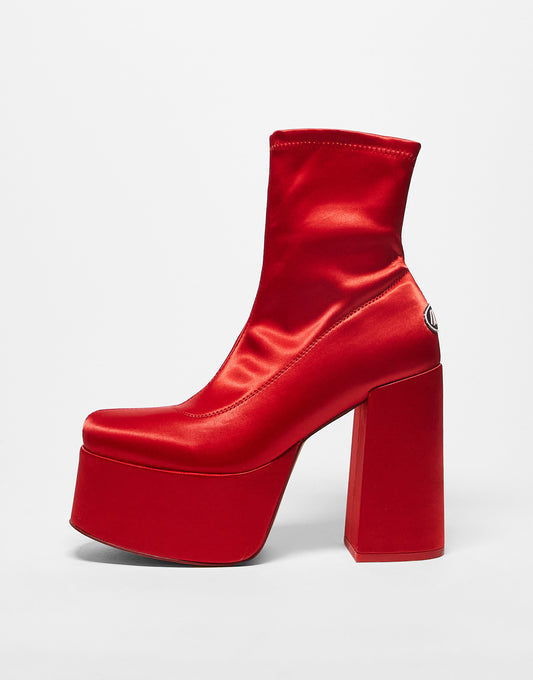 NOKWOL Exclusive Ellie platform ankle boots in red