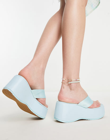 Simmi London miellahi toe thong flatform sandals in light blue