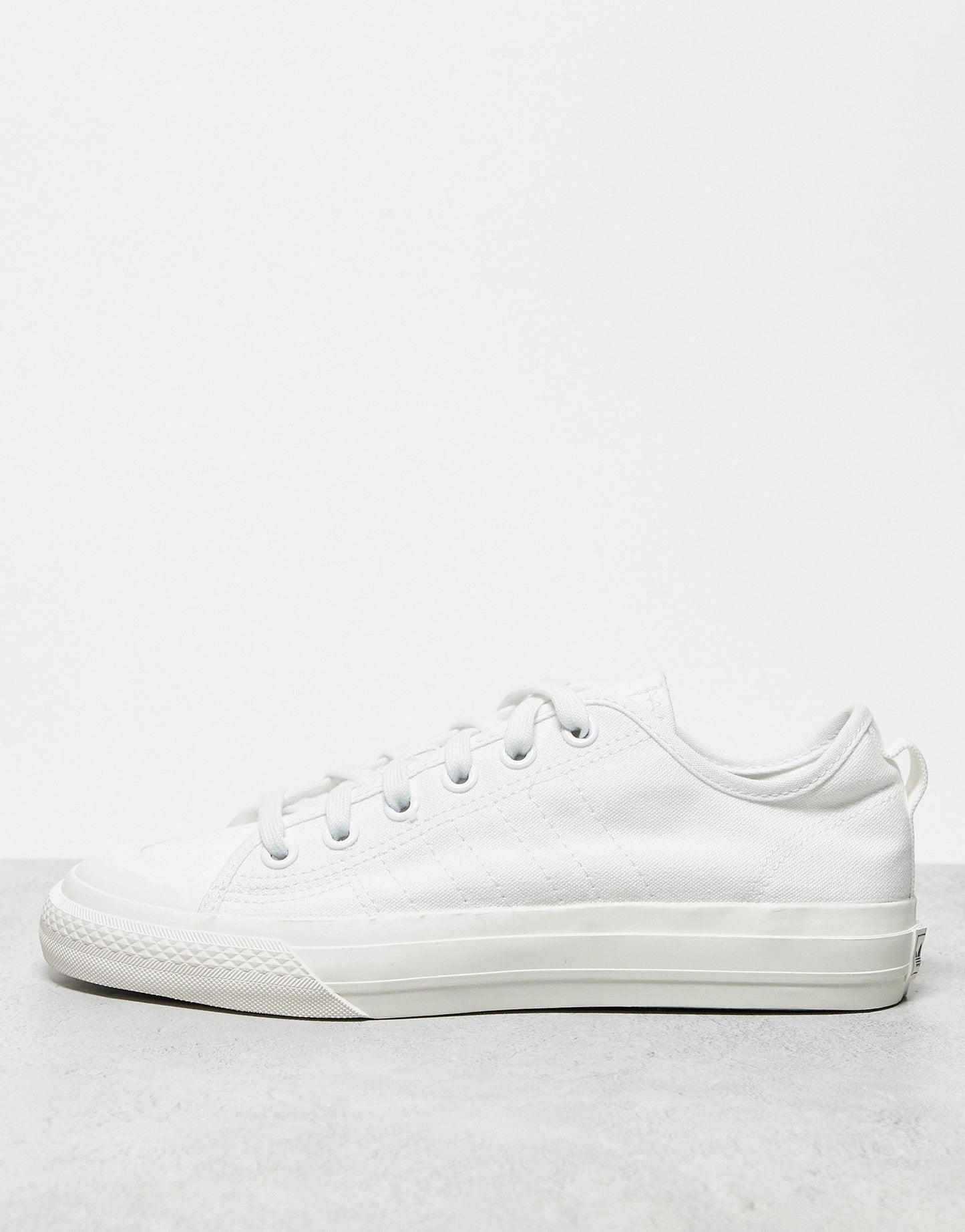 adidas Originals Nizza RF trainers in white