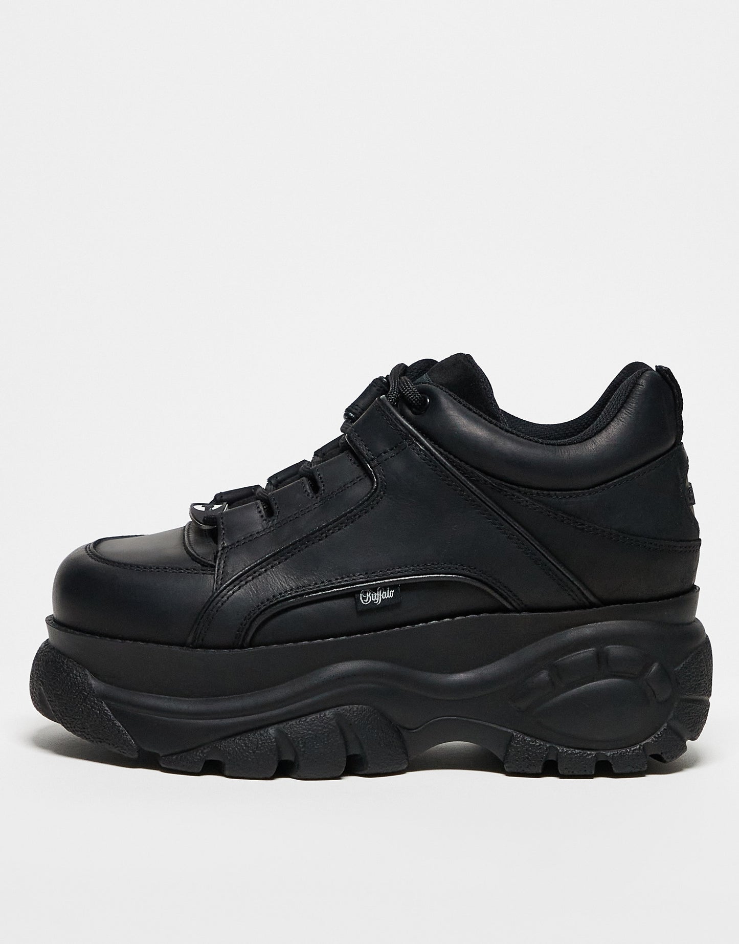 Buffalo London classic chunky sole trainers in black