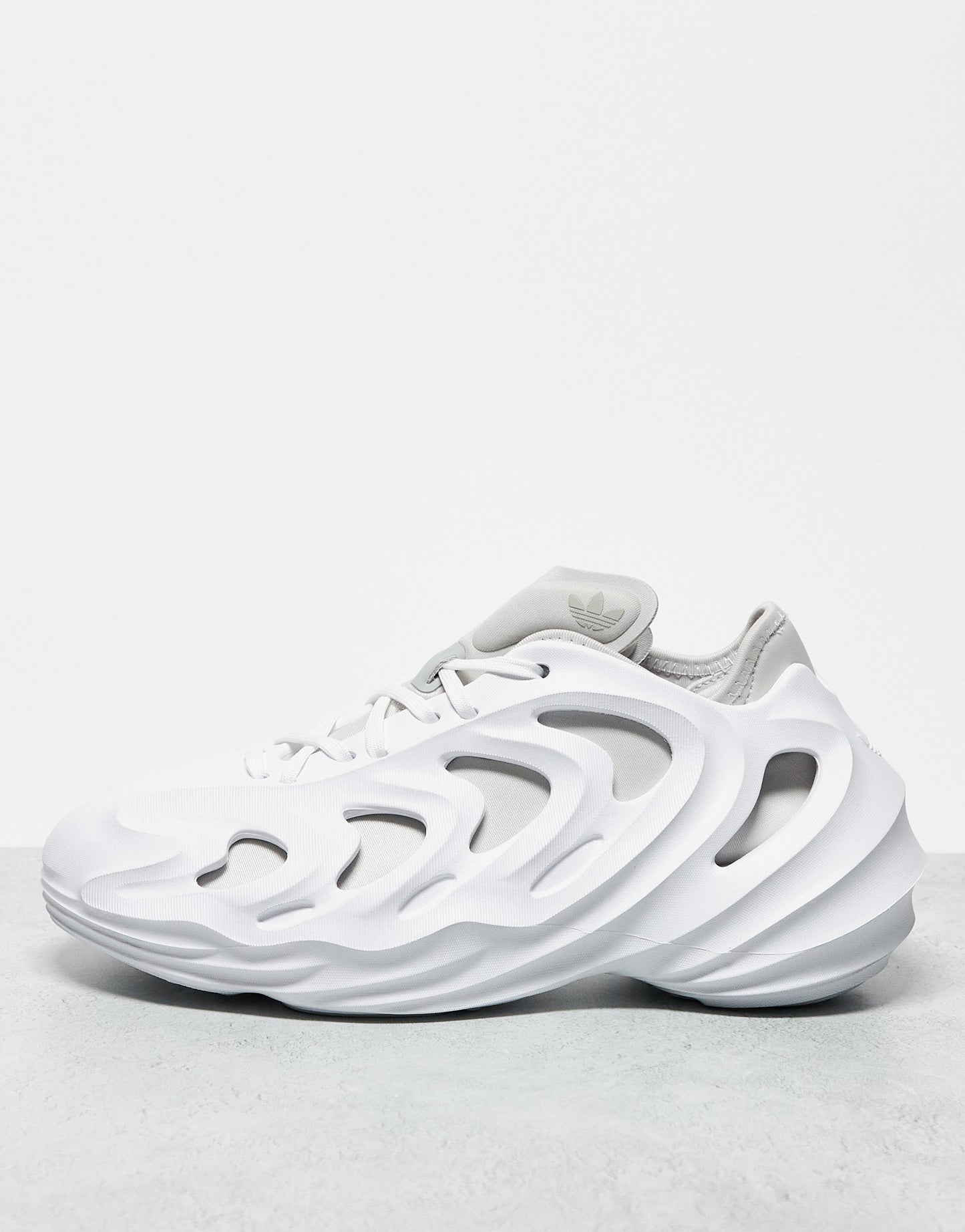 adidas Originals Fom Quake trainers in white