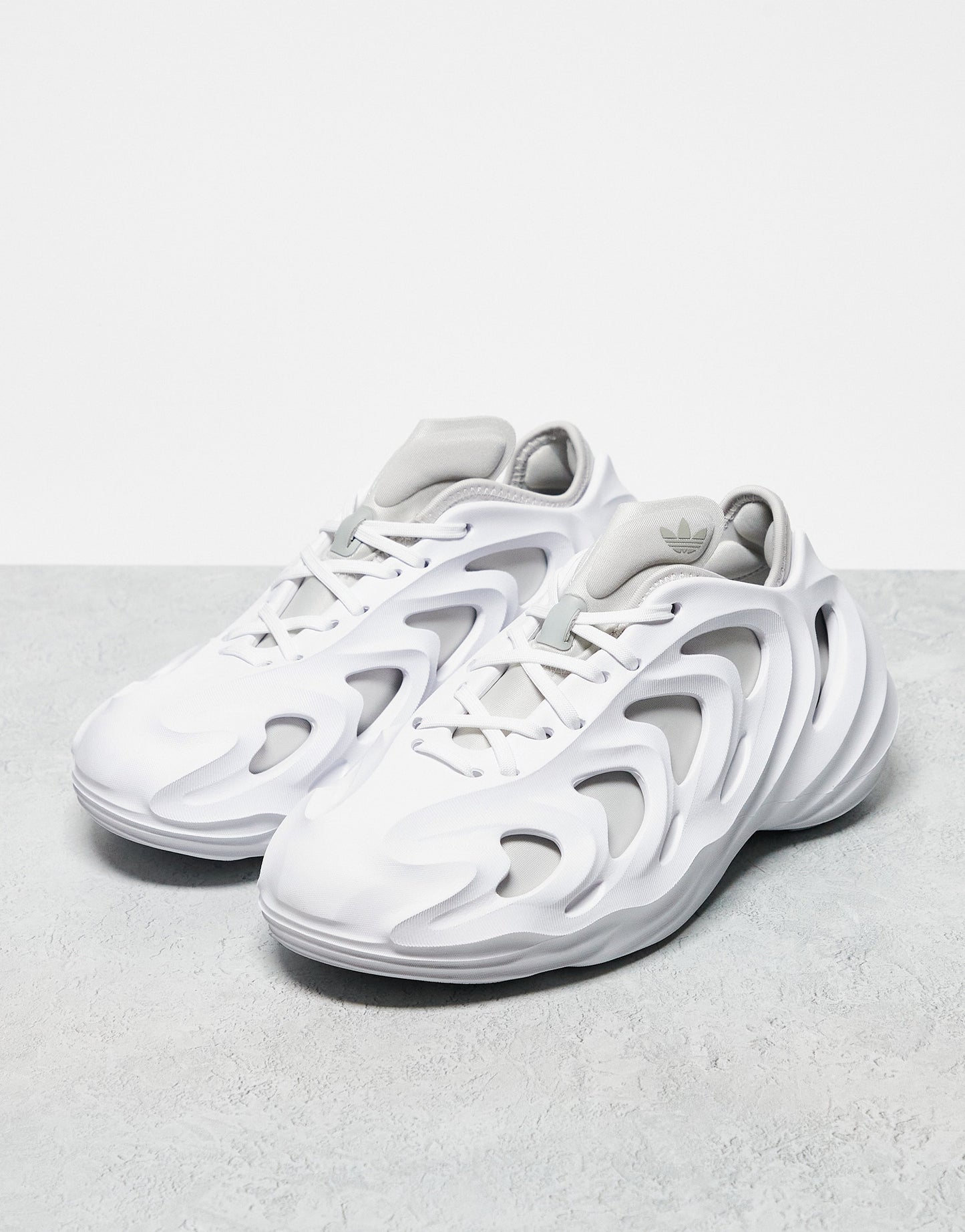 adidas Originals Fom Quake trainers in white