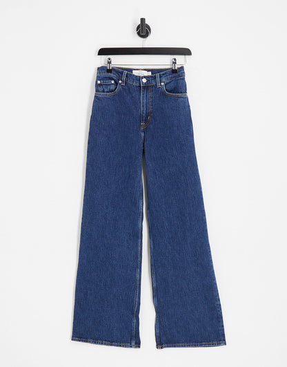 & Other Stories Favourite straight leg mid rise cropped jeans in deep blue