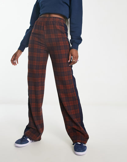 Heartbreak wide leg trousers in brown and navy check