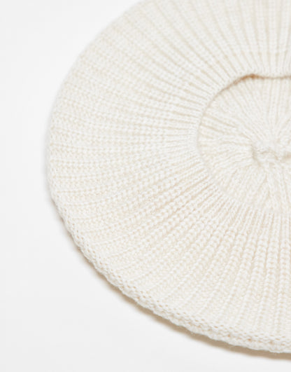 Monki beret in white