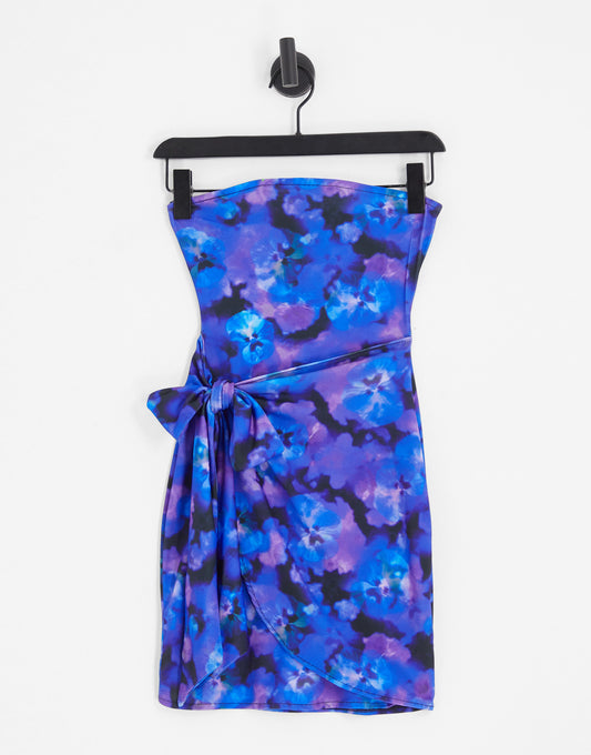 Pull&Bear tie waist bandeau mini dress in blue floral