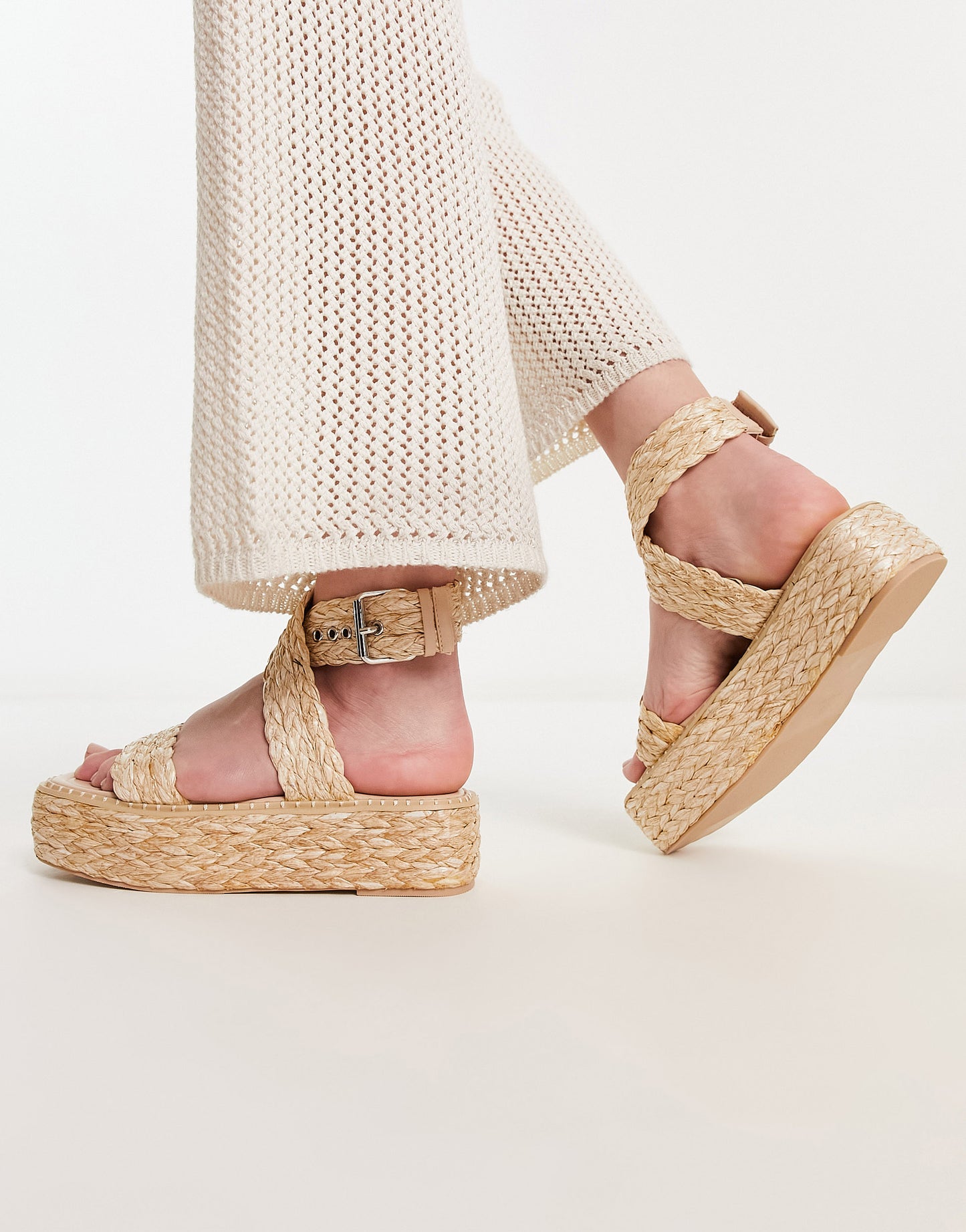 RAID Crystal flatform sandals in natural raffia