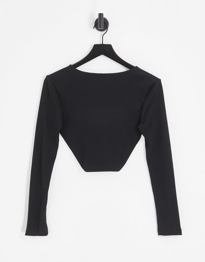 Pieces Petite exclusive ring front detail top in black