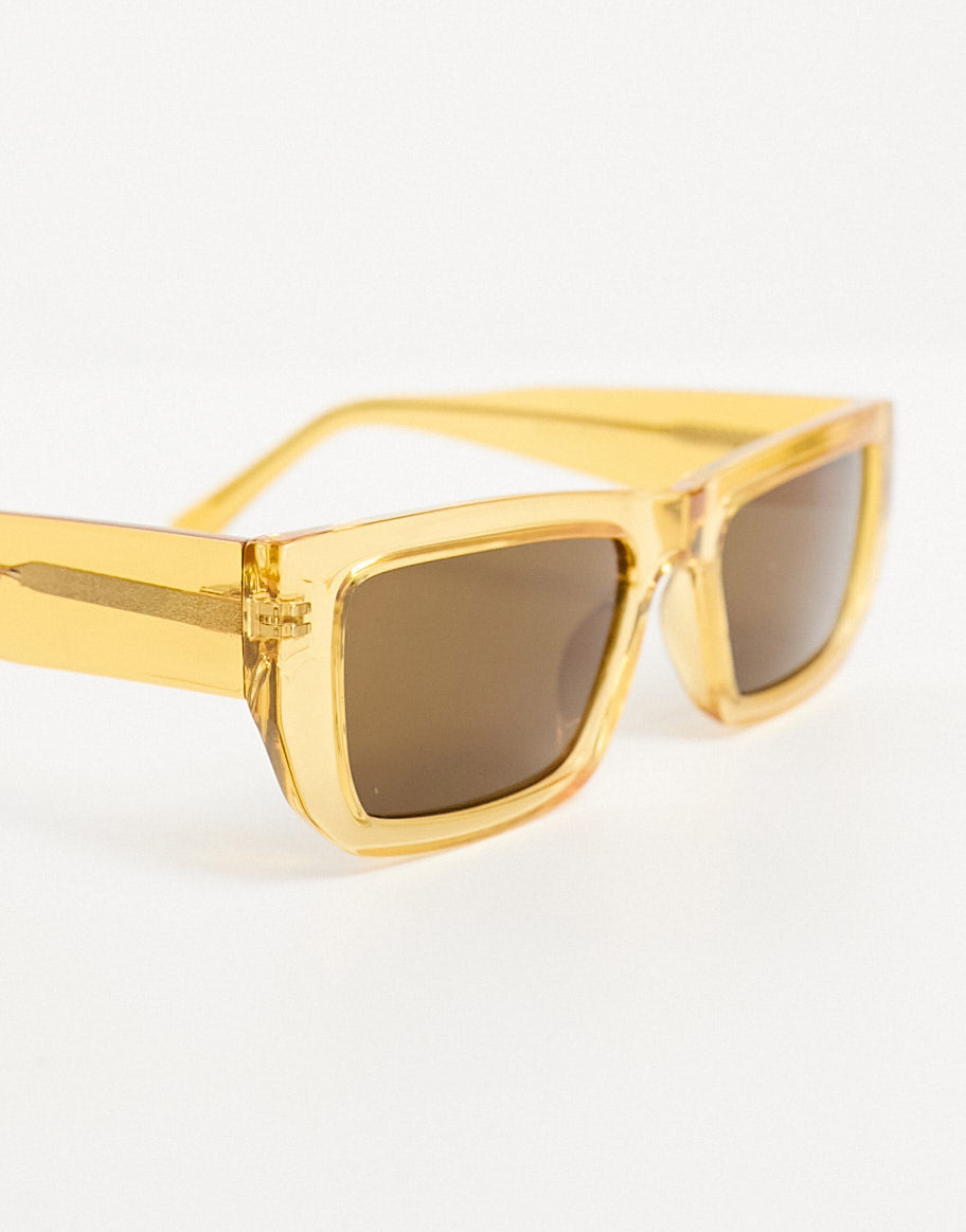 A.Kjaerbede Fame square festival sunglasses in yellow transparent