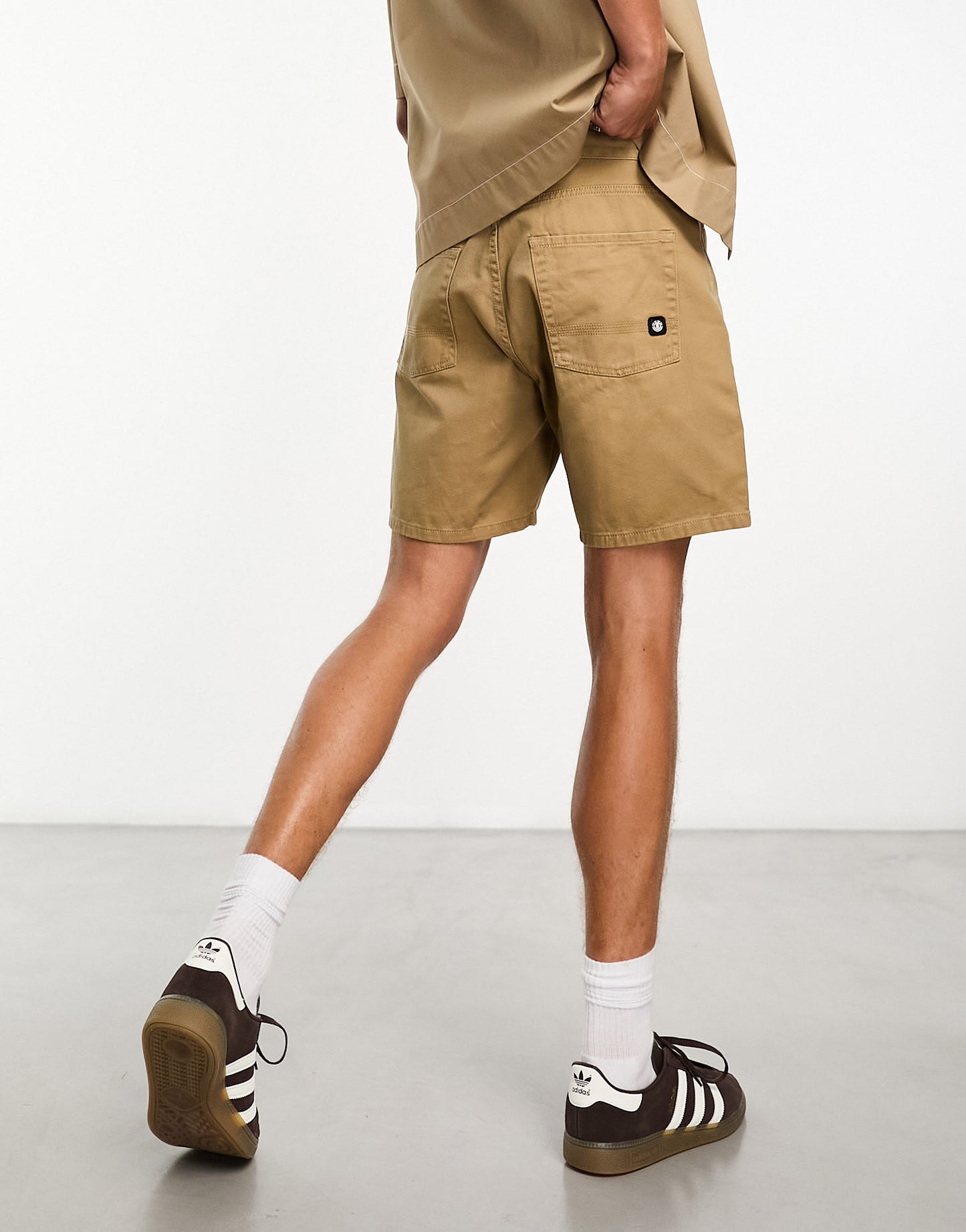 Element pocket shorts in beige