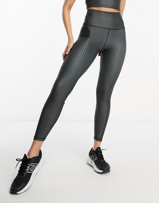 Gilly Hicks recharge core leggings in micro black and white check