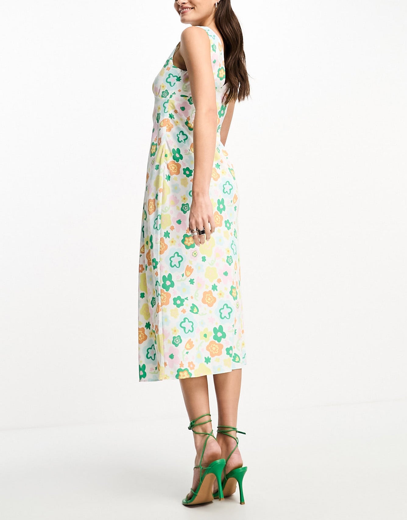 Glamorous 90s midi shift dress in retro spring floral