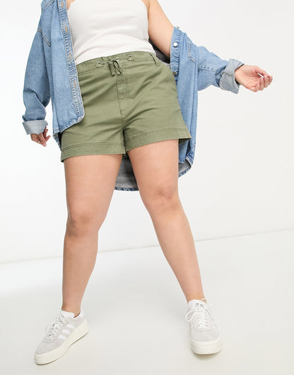 ASOS DESIGN Curve cargo shorts in khaki