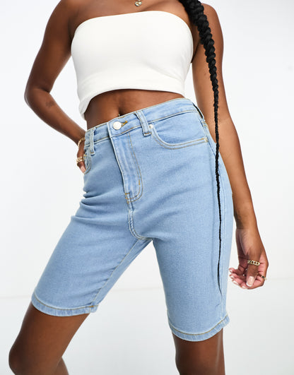 DTT Petite skinny denim shorts in light wash blue