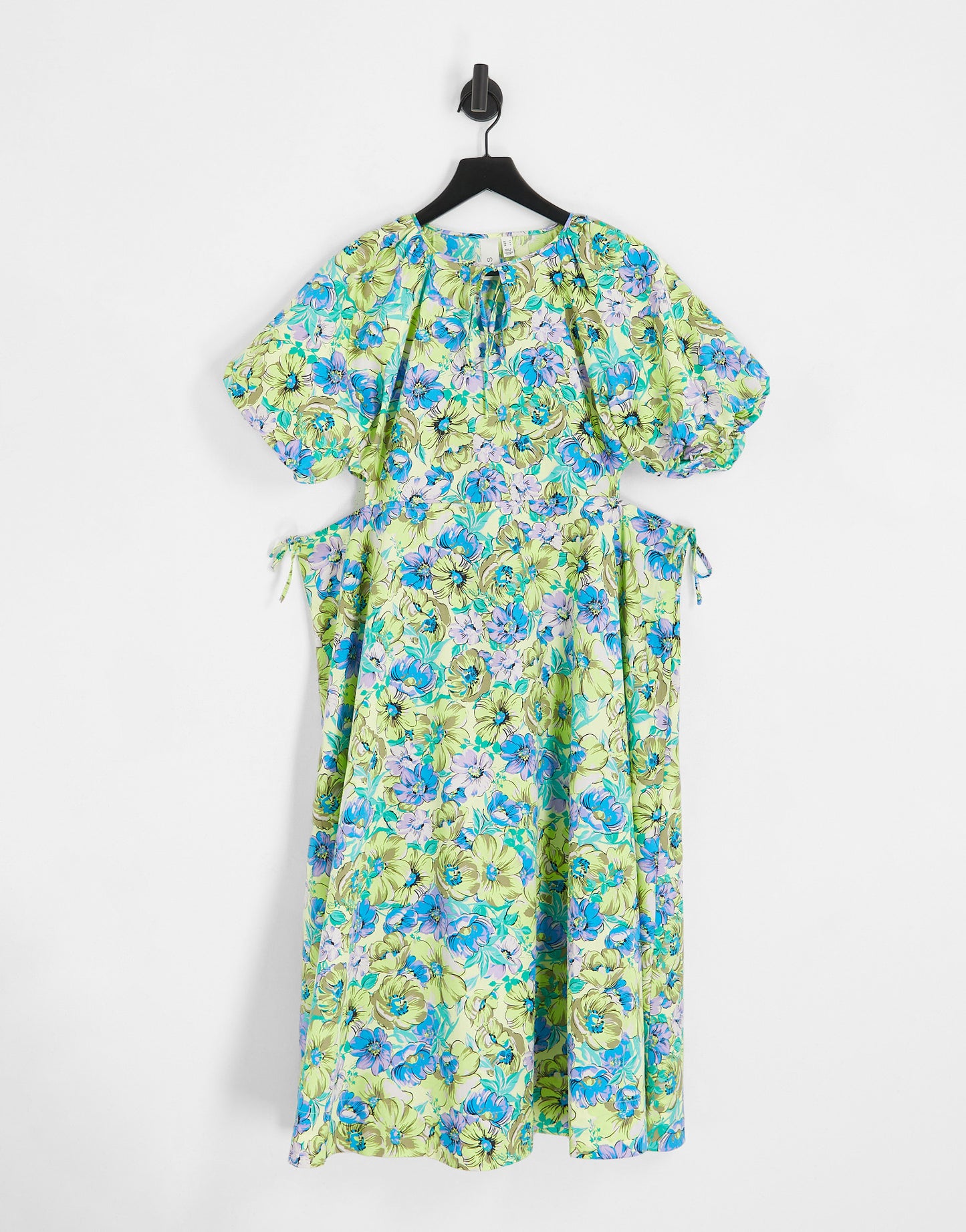 Y.A.S Petite smock midi dress with cut out side details in floral print