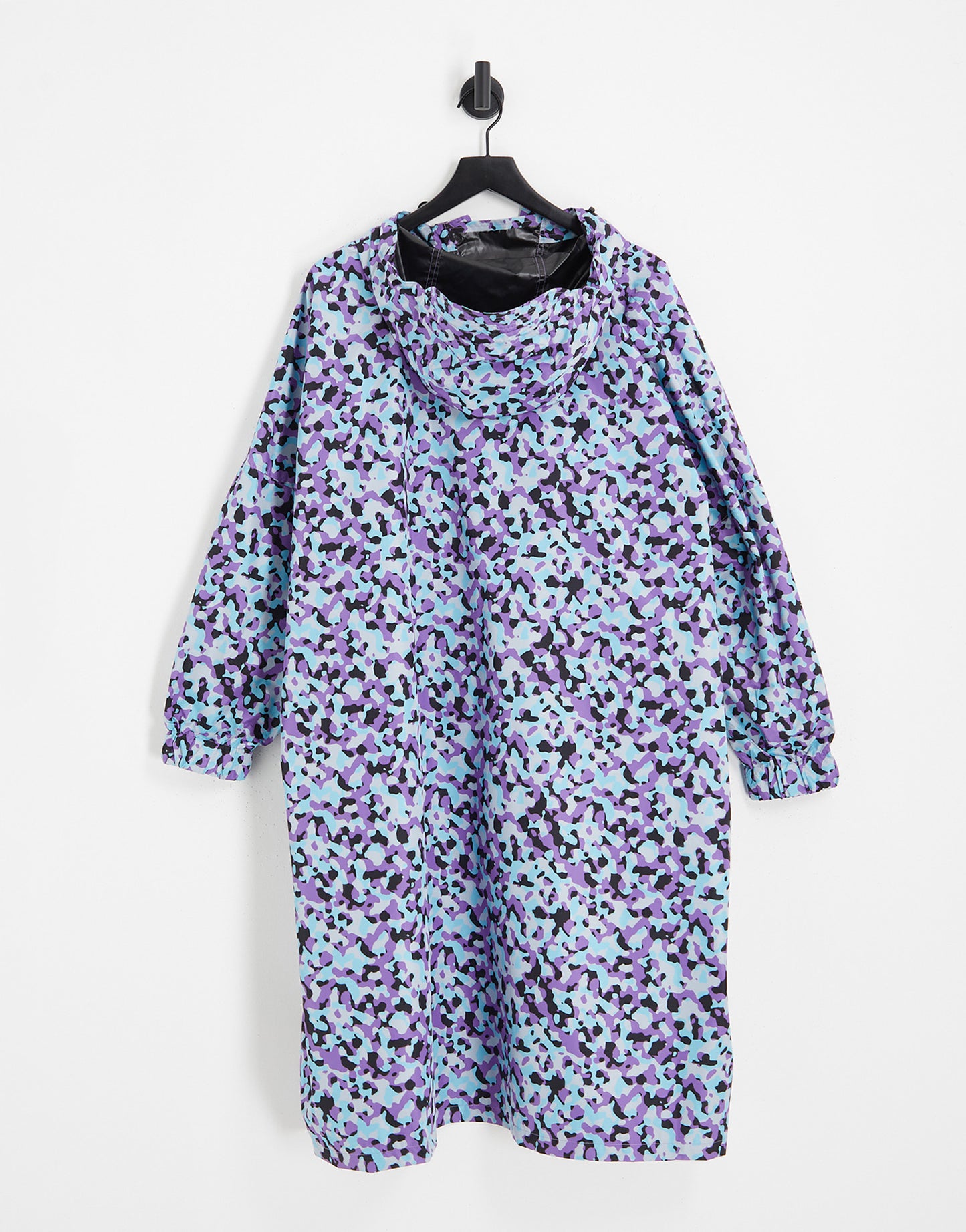 Noisy May Droplets longline rain poncho in purple camo print