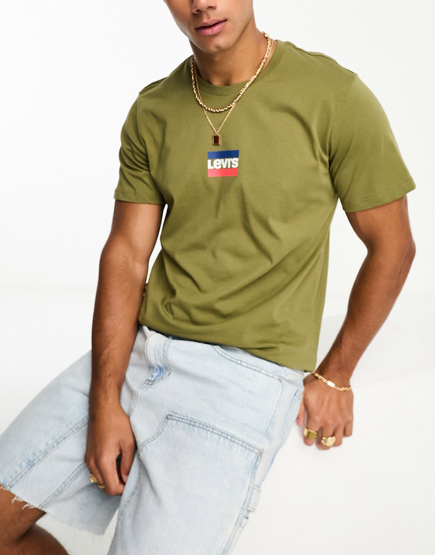 Levi's t-shirt with sport central logo in olive green