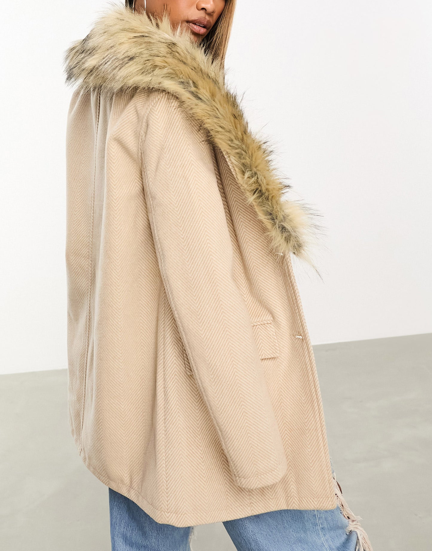 Threadbare Bonnie short formal coat with faux fur collar in beige