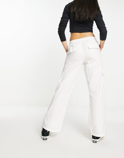 New Look straight leg parachute trousers in white