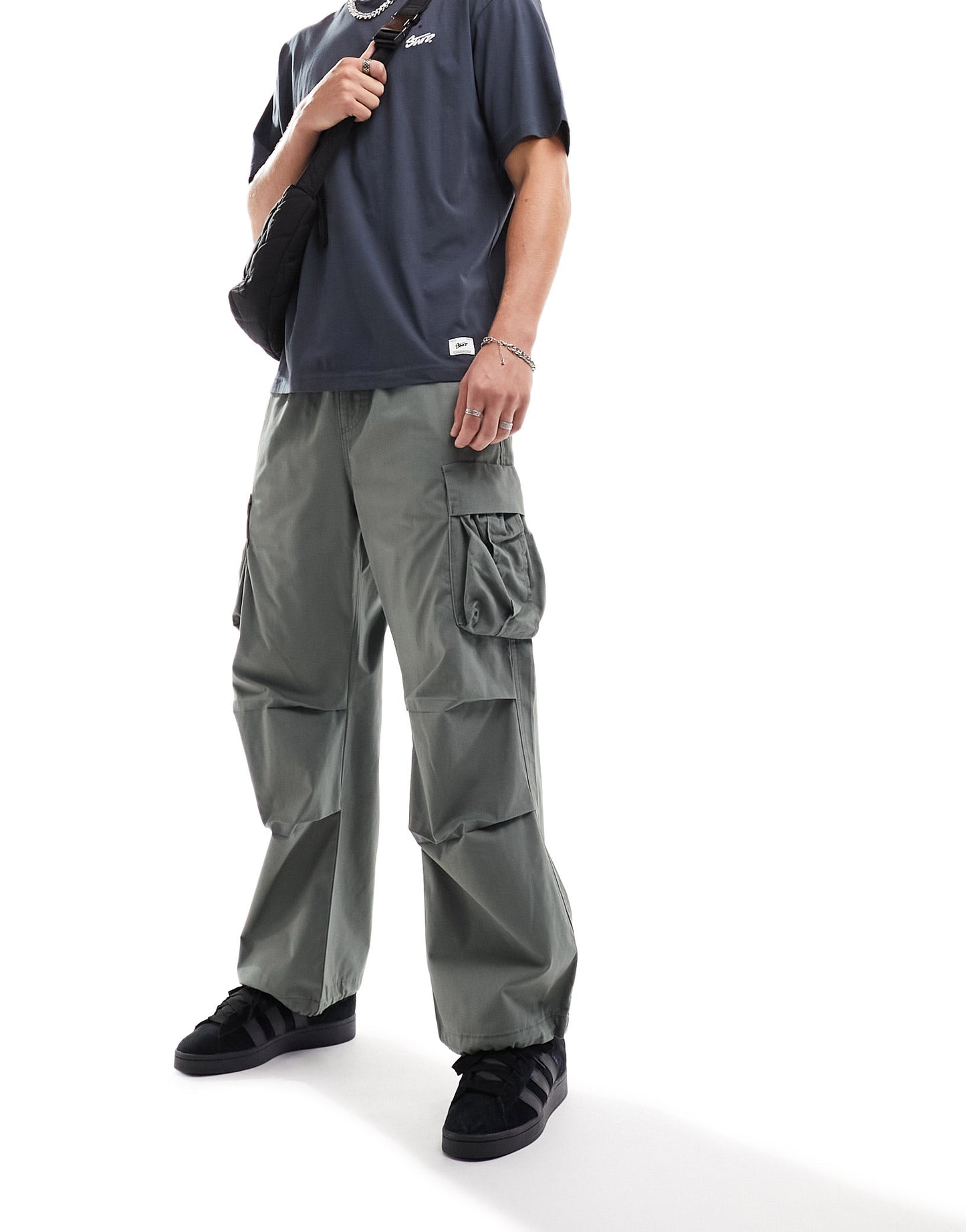 Jack & Jones loose fit cargo trousers in grey