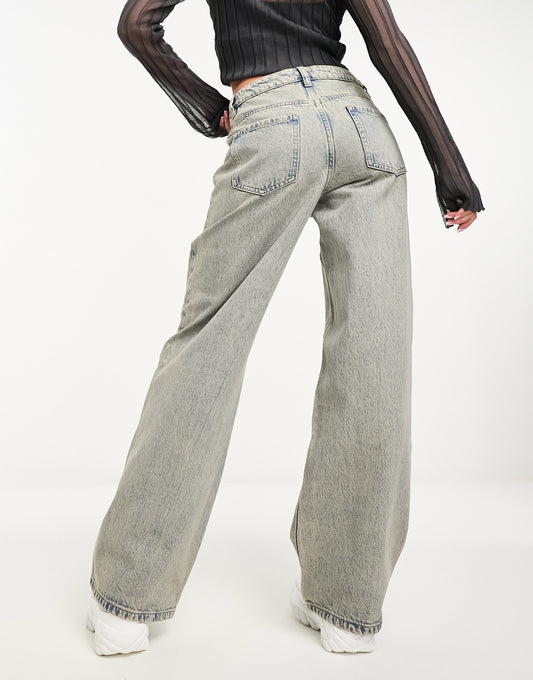 Stradivarius STR wide leg jeans in vintage wash