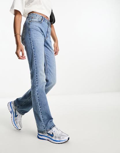 Stradivarius straight leg jean in medium wash blue