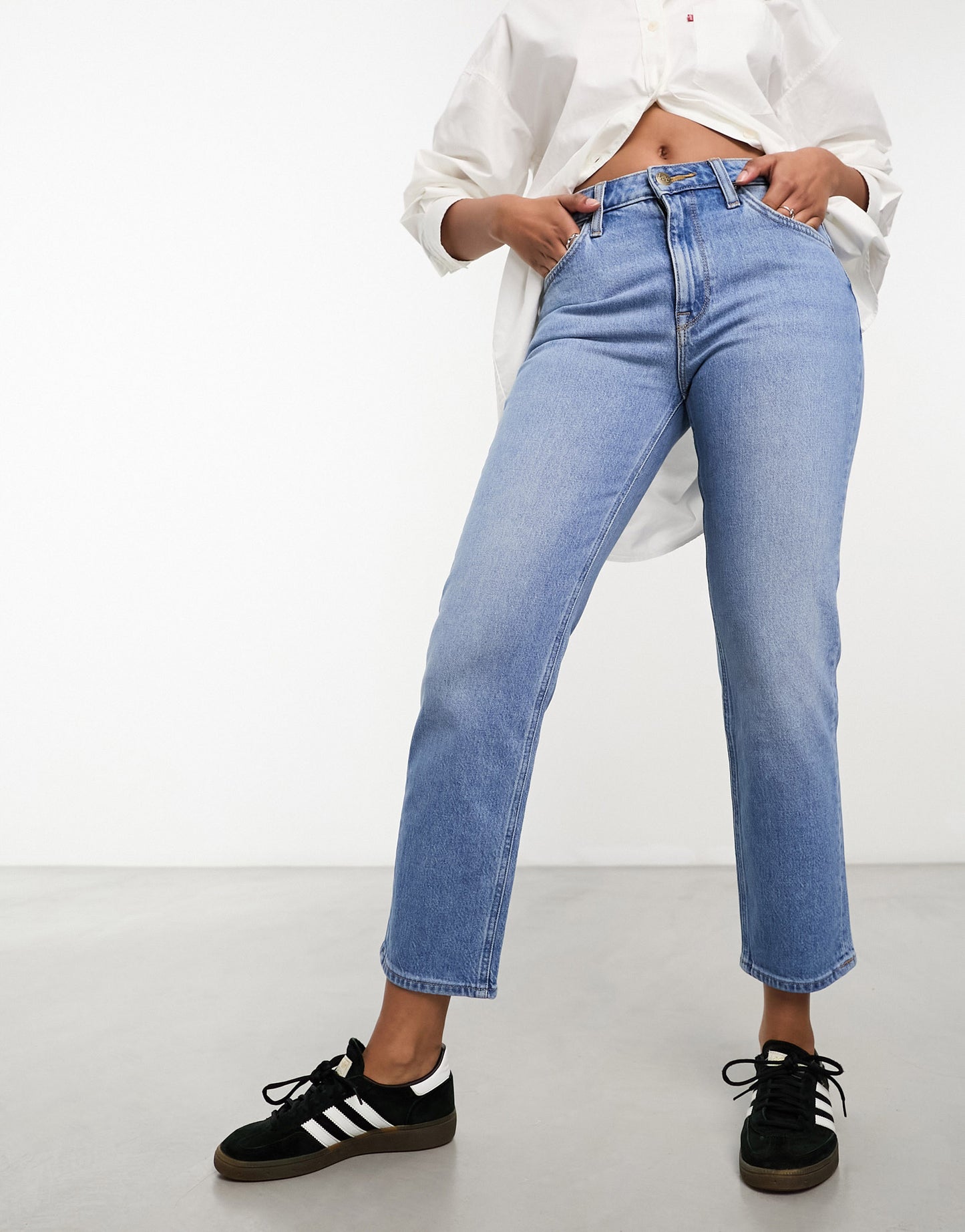 Lee Carol straight fit high waist jean in light blue wash